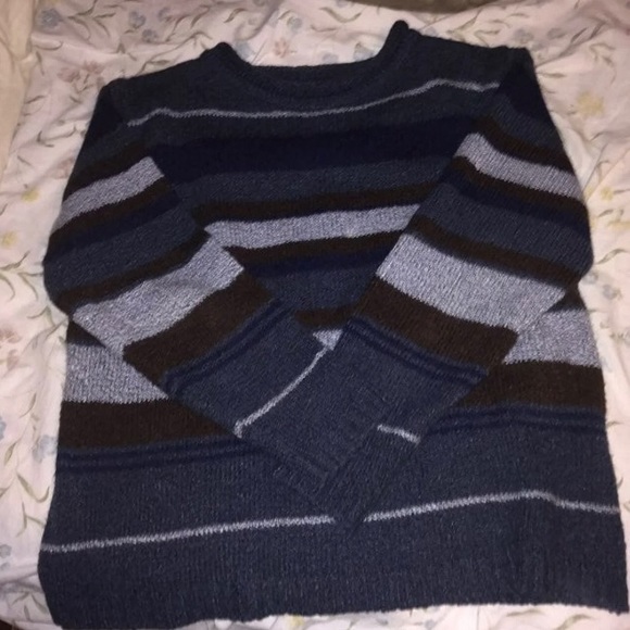Sweater - Picture 1 of 2